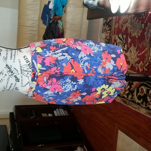 Loft  Skirt  8P - Picture 3 of 5